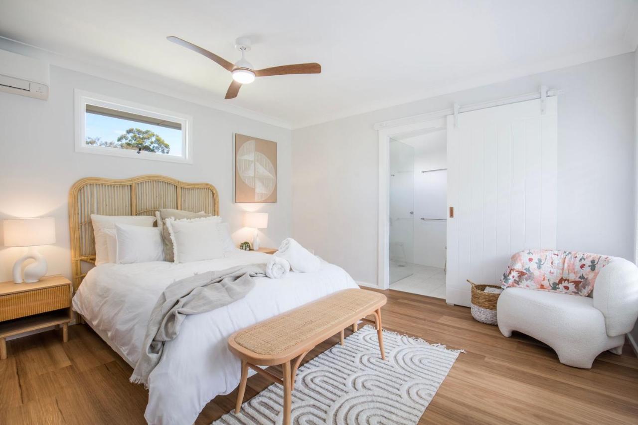 Fleur De Chalet - Pet Friendly - 10 Mins Walk To Beach Villa Culburra Beach Exterior photo